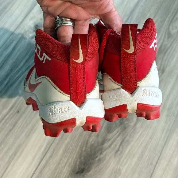 Nike Mike Trout Fastflex Youth Baseball Cleats Red & White SZ 3Y - Picture 5 of 8